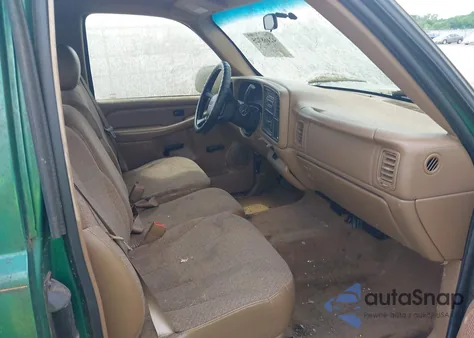 1999 Chevrolet Silverado 1500 z USA, uszkodzony, nr VIN 2GCEC19V1X1132510